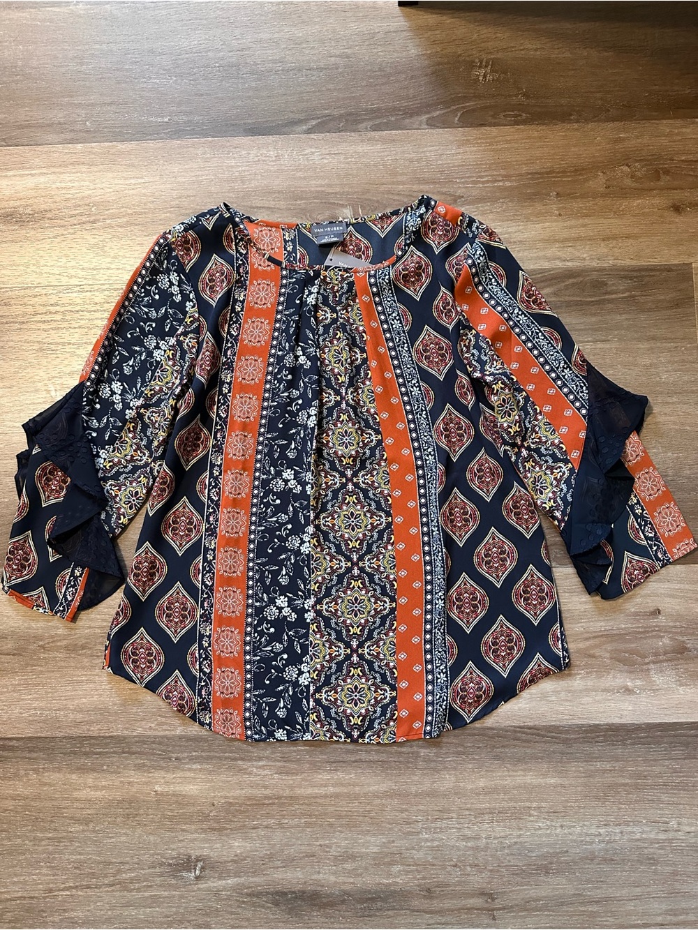NWT Van Heusen Women’s Dress Top – 3/4 Sleeve Pattern Blouse Sz S